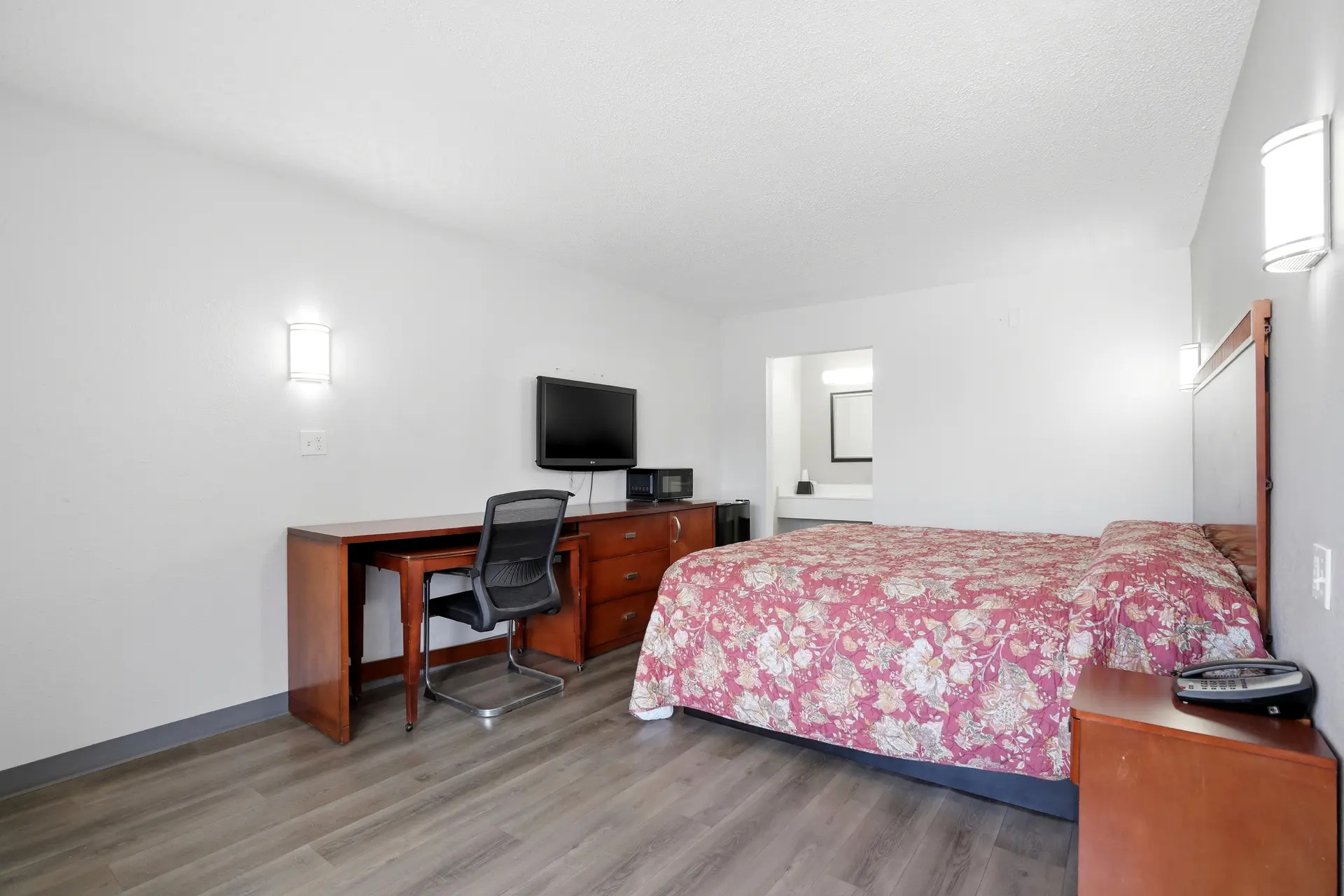 One-Bedroom King Suite, Non-Smoking, at American Inn & Suites Jonesboro GA